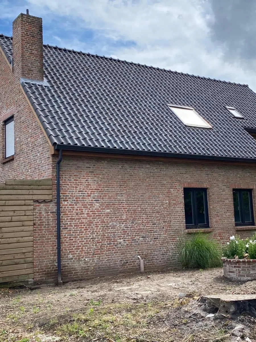 Hellend Dak Renovatie